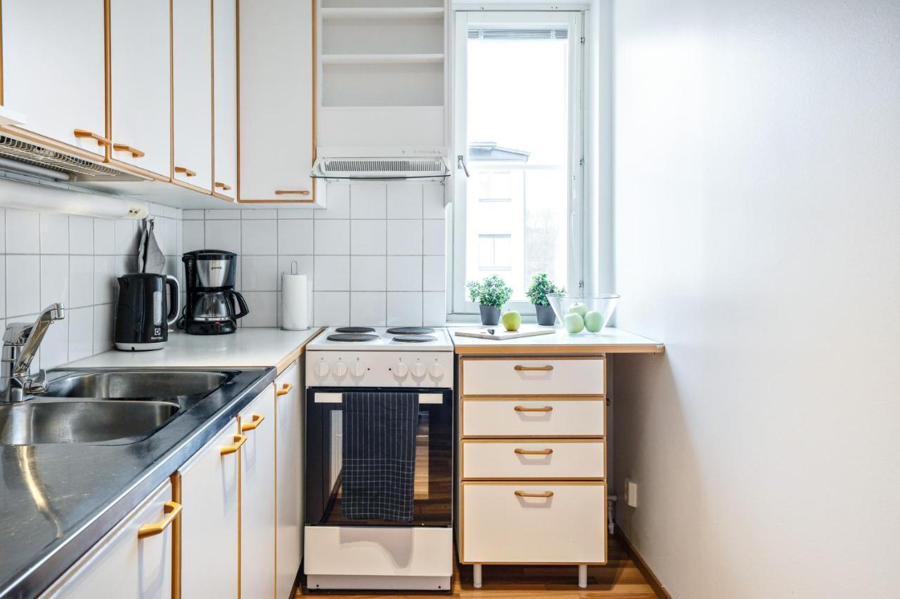 Apartment Sleepwell Tiili With Private Sauna And Parking 투르쿠 외부 사진